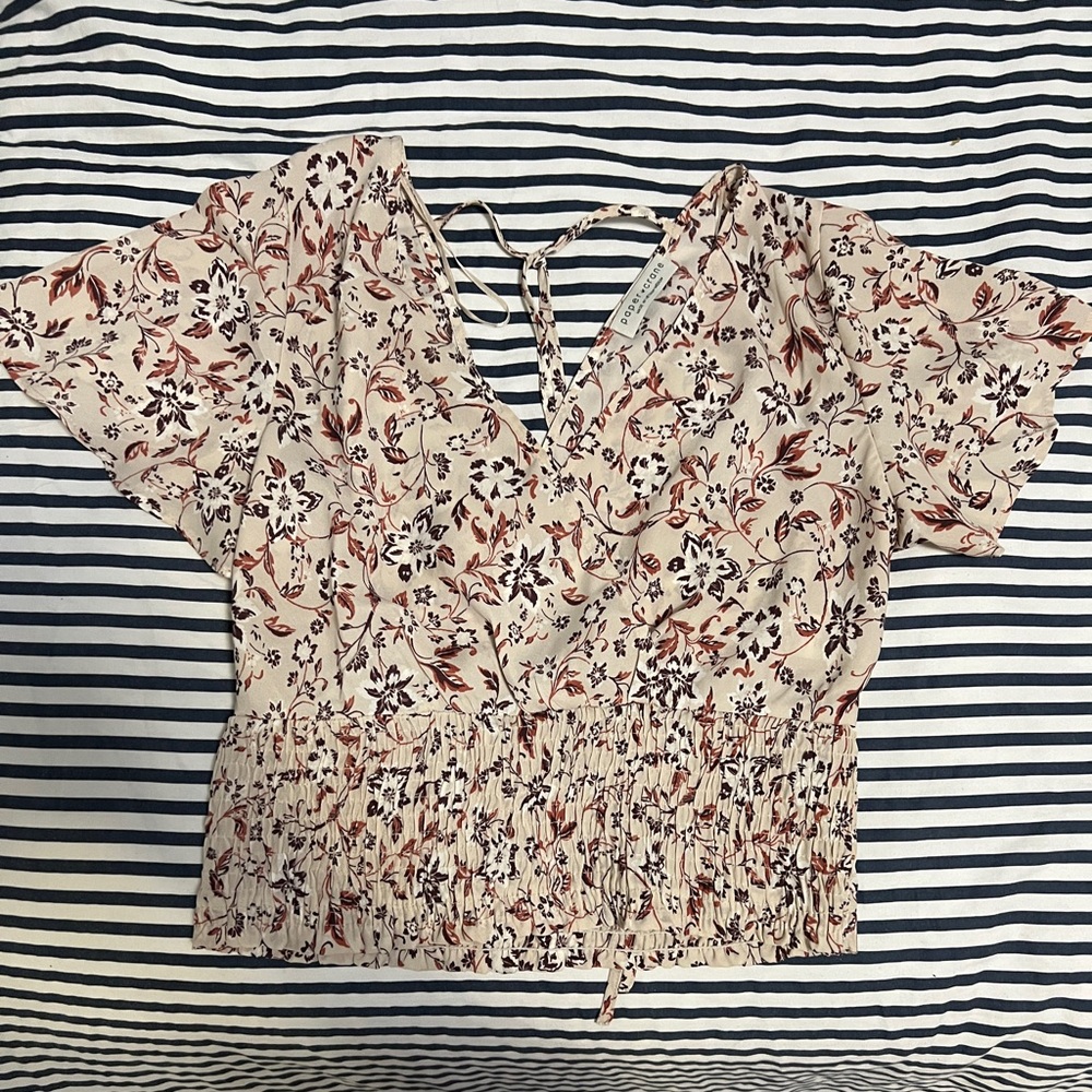Floral partial open back crop top